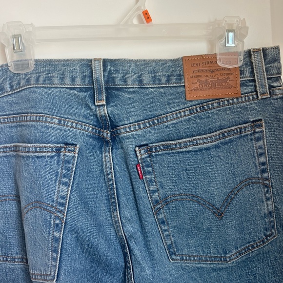 Levi’s Wedgie Fit straight leg jeans - Picture 2 of 5